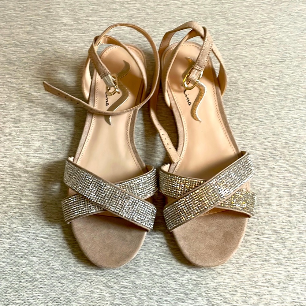 Never worn Nina flat bridal shoes